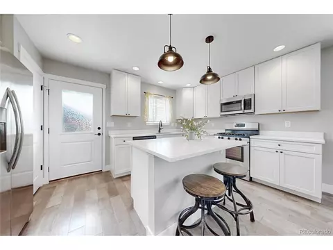 Kitchen - 2652 Diamondback Dr, Berthoud, CO 80513 photo 2 of 4