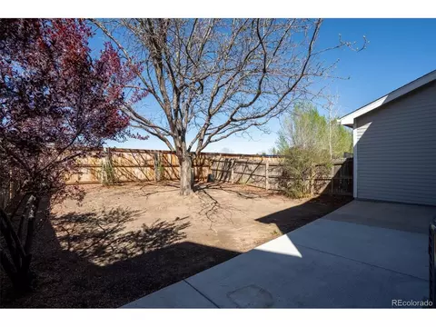 Exterior - 3825 E 94th Ave, Thornton, CO 80229 photo 5 of 7