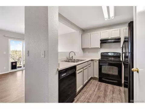 Kitchen - 3825 E 94th Ave, Thornton, CO 80229 photo 3 of 3