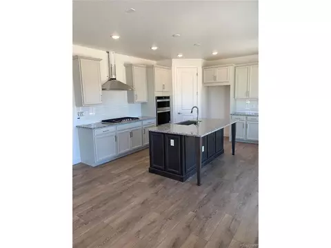 23681 E 39th Pl, Aurora, CO 80019 photo 2
