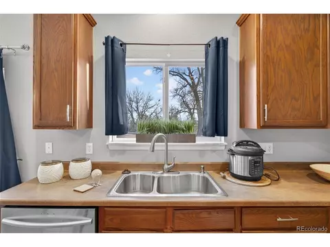 Kitchen - 3583 E 141st Pl, Thornton, CO 80602 photo 2 of 3