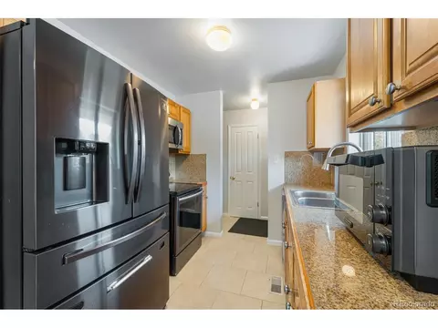 Kitchen - 14990 E 10th Ave, Aurora, CO 80011 photo 2 of 5