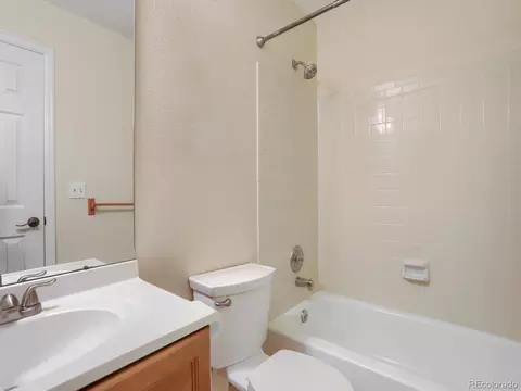 Bath - 4819 White Rock Cir #E, Boulder, CO 80301 photo 3 of 3