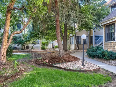 Exterior - 4819 White Rock Cir #E, Boulder, CO 80301 photo 7 of 11