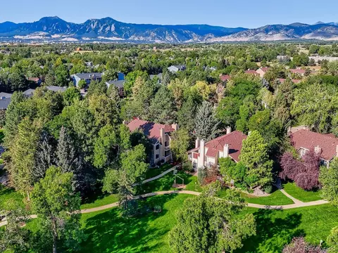 View/Area - 4819 White Rock Cir #E, Boulder, CO 80301 photo 5 of 7