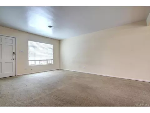 928 Scranton St, Aurora, CO 80011 photo 5