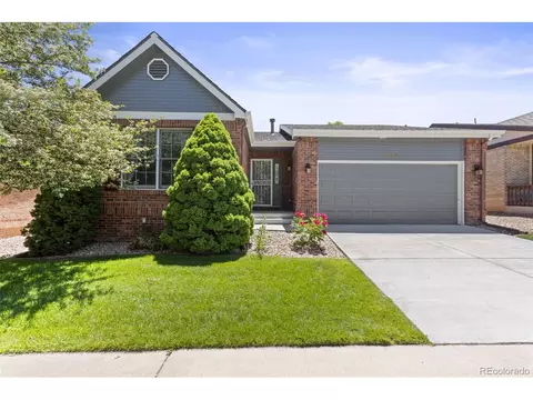 9028 Greenspointe Ln, Highlands Ranch, CO 80130