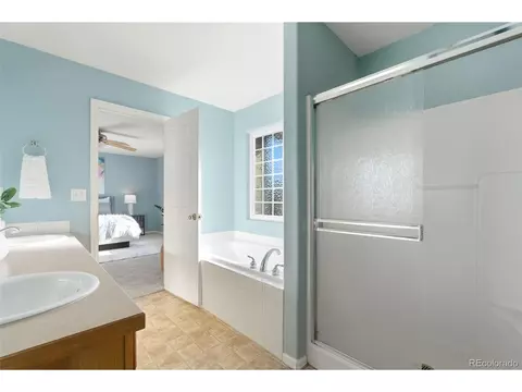 Bath - 9865 Buffalo St, Firestone, CO 80504 photo 4 of 5