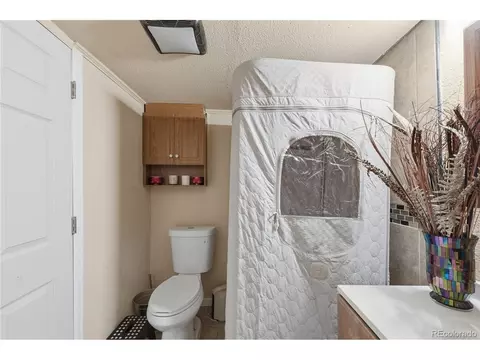 Bath - 12106 E 2nd Dr, Aurora, CO 80011 photo 4 of 4