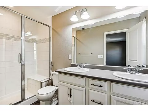Bath - 21832 E Quincy Cir, Aurora, CO 80015 photo 1 of 3