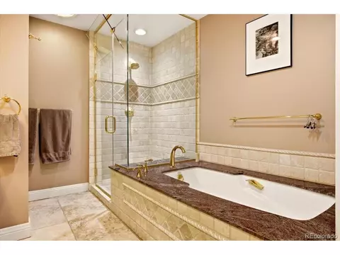 Bath - 400 E 3rd Ave #401, Denver, CO 80203 photo 2 of 4