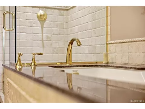 Bath - 400 E 3rd Ave #401, Denver, CO 80203 photo 3 of 4