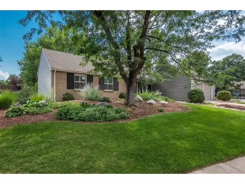 7142 S Newport Ct, Centennial, CO 80112
