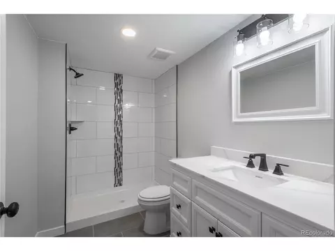 4643 Dearborn St, Denver, CO 80239 photo 20