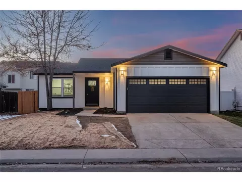 4643 Dearborn St, Denver, CO 80239 photo 2