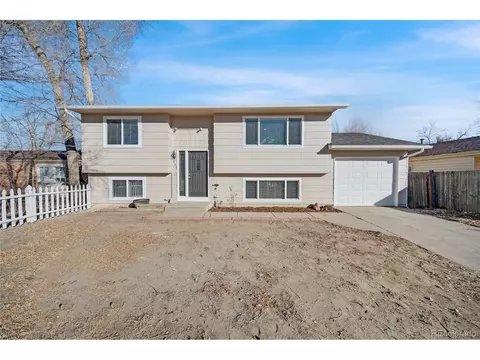 809 Hennessy Ct, Colorado Springs, CO 80909