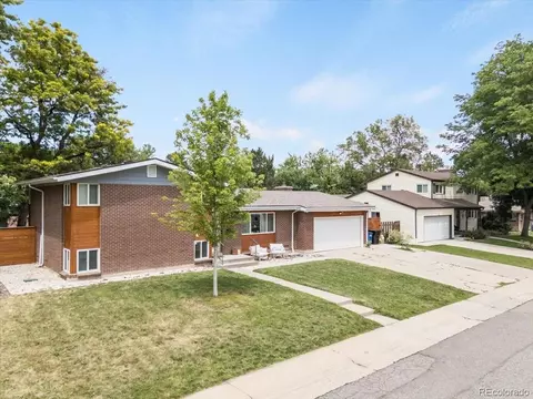 10833 W 61st Ave, Arvada, CO 80004