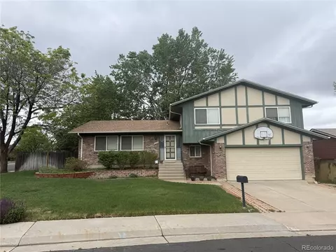 2637 S Salida St, Aurora, CO 80013