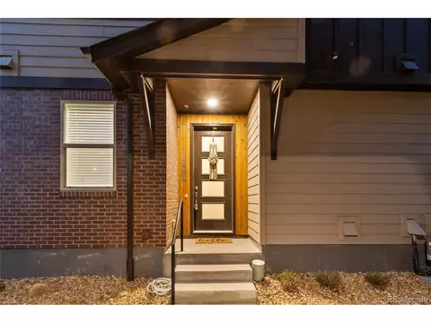 19481 E Sunset Cir, Centennial, CO 80015 photo 3