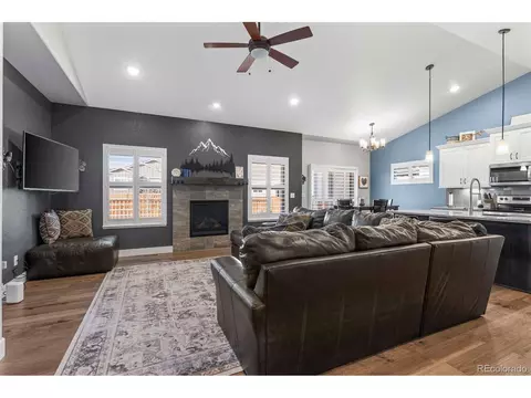 608 E Michigan Ave, Berthoud, CO 80513 photo 4