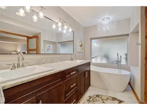 Bath - 203 Valley View Ln, Pine, CO 80470 photo 3 of 5