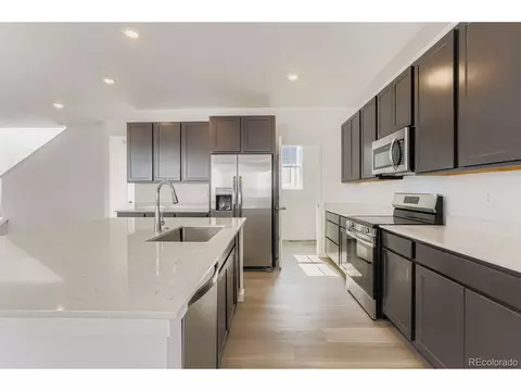 6827 E 149th Ave, Thornton, CO 80602 photo 4