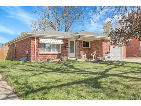 3022 Blackhawk St, Aurora, CO 80011