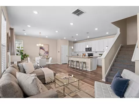 21210 E Radcliff Pl, Aurora, CO 80015 photo 3