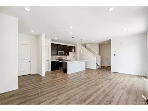 21143 E 63rd Dr, Aurora, CO 80019 photo 4