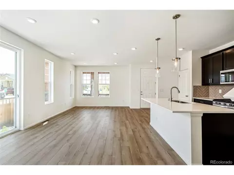 21143 E 63rd Dr, Aurora, CO 80019 photo 6