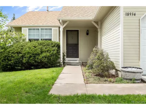 18934 E Gunnison Pl, Aurora, CO 80017 photo 3