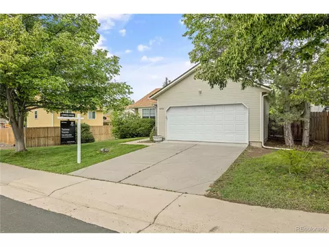 18934 E Gunnison Pl, Aurora, CO 80017 photo 2