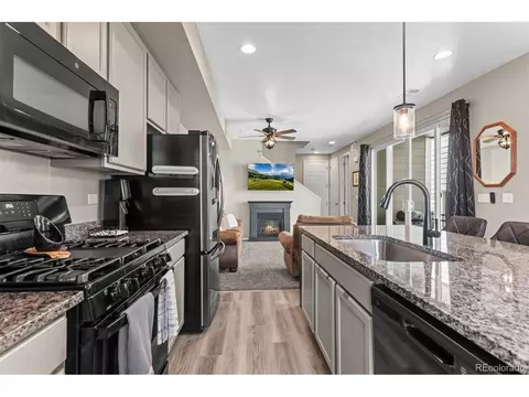 23534 E 5th Pl, Aurora, CO 80018 photo 10
