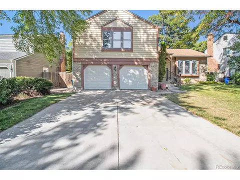 1073 S Mobile St, Aurora, CO 80017