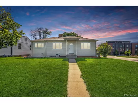 2395 Nome St, Aurora, CO 80010