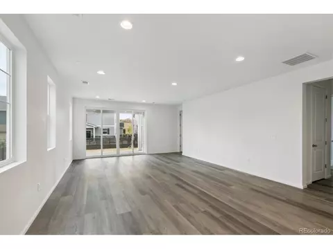 27565 E Archer Ave, Aurora, CO 80018 photo 9