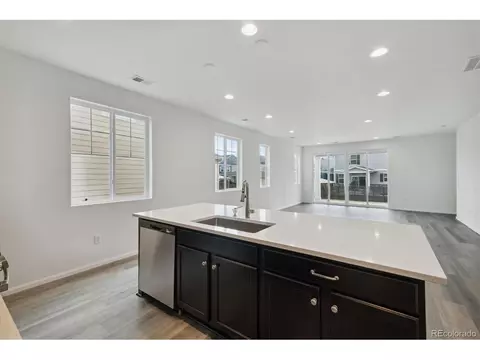 27565 E Archer Ave, Aurora, CO 80018 photo 7