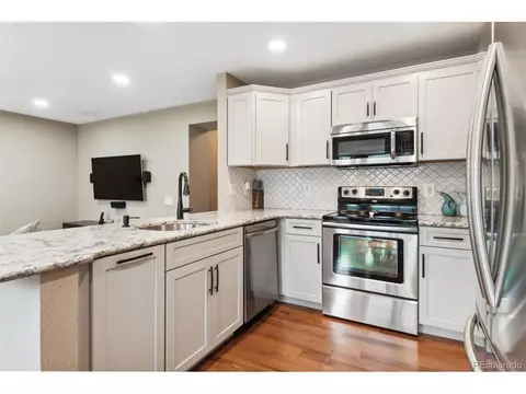20190 E Berry Ln, Centennial, CO 80015 photo 3