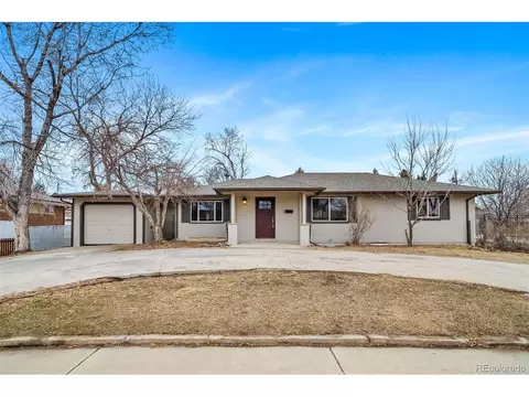 81 S Chase Dr, Lakewood, CO 80226