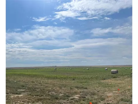 23 Coyote Trl, Akron, CO 80720