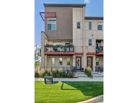 8392 E 49th Pl, Denver, CO 80238 photo 3