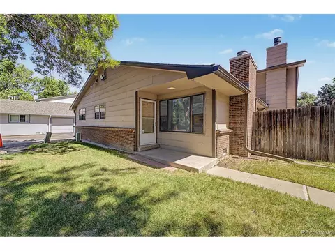 21 Newark St #D, Aurora, CO 80012