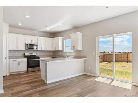 Kitchen - 48165 Shetland Dr, Bennett, CO 80102 photo 1 of 5