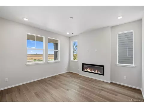 Living - 5192 Gardner Pkwy, Longmont, CO 80504 photo 4 of 4