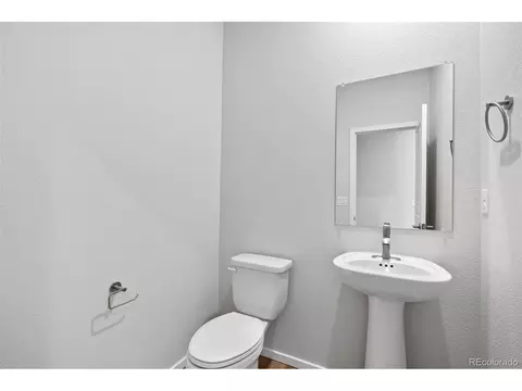 Bath - 5192 Gardner Pkwy, Longmont, CO 80504 photo 1 of 4