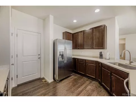 Kitchen - 19121 E Pacific Pl, Aurora, CO 80013 photo 1 of 4