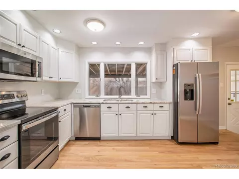 684 S Quari St, Aurora, CO 80012