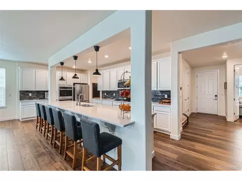 23098 E Narrowleaf Dr, Aurora, CO 80016 photo 3