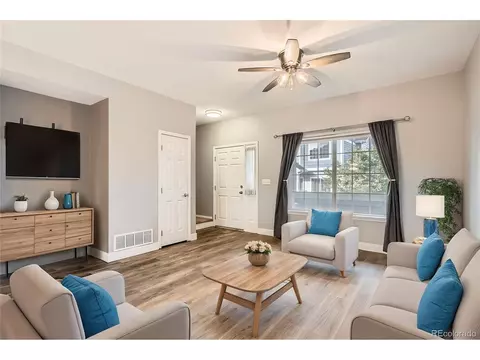 19249 E Carolina Dr #106, Aurora, CO 80017