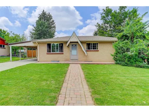 609 S Quentin St, Aurora, CO 80012
